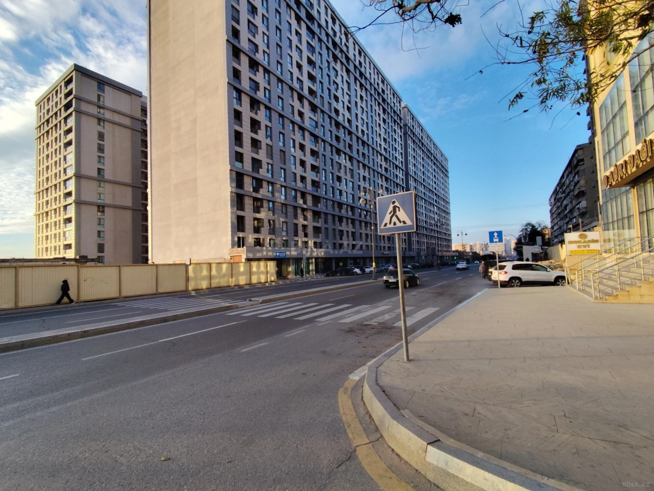 Satılır 3 otaqlı mənzil 90 m²