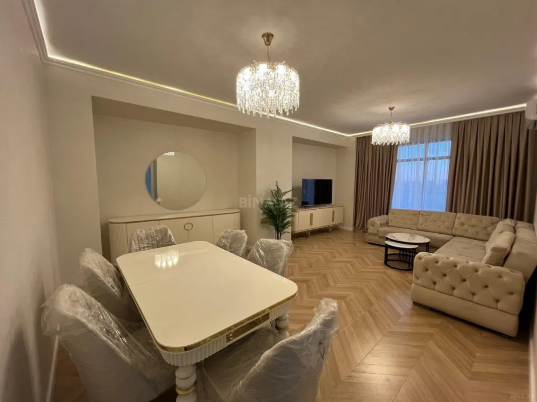 Kirayə verilir 4 otaqlı mənzil 180 m²