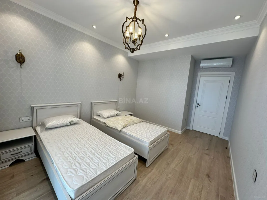 Kirayə verilir 4 otaqlı mənzil 180 m²