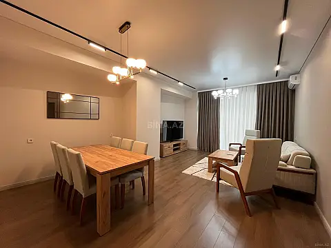 Kirayə verilir 4 otaqlı mənzil 180 m²