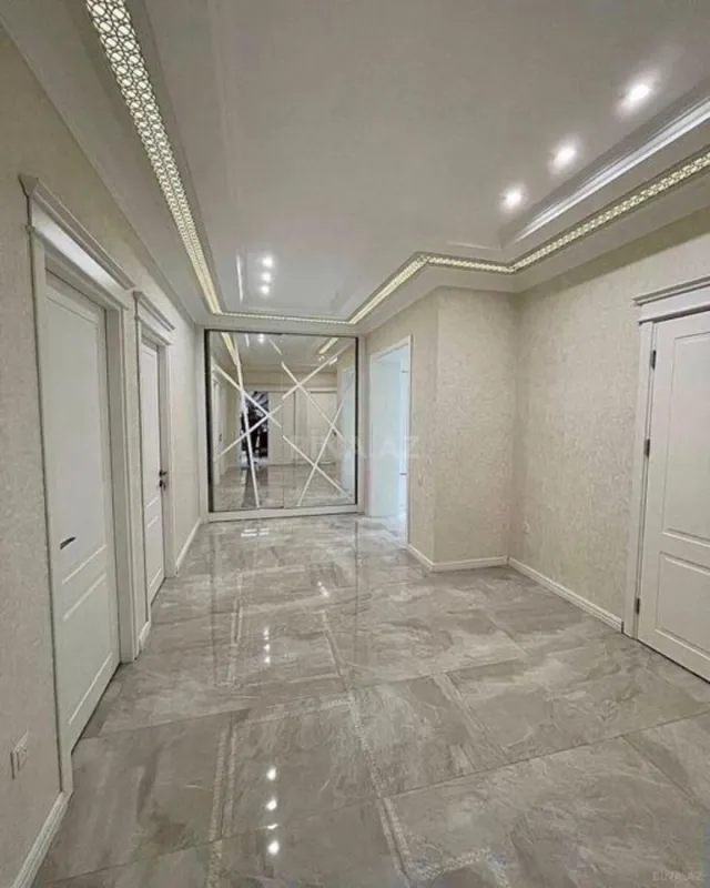 Kirayə verilir 4 otaqlı mənzil 180 m²