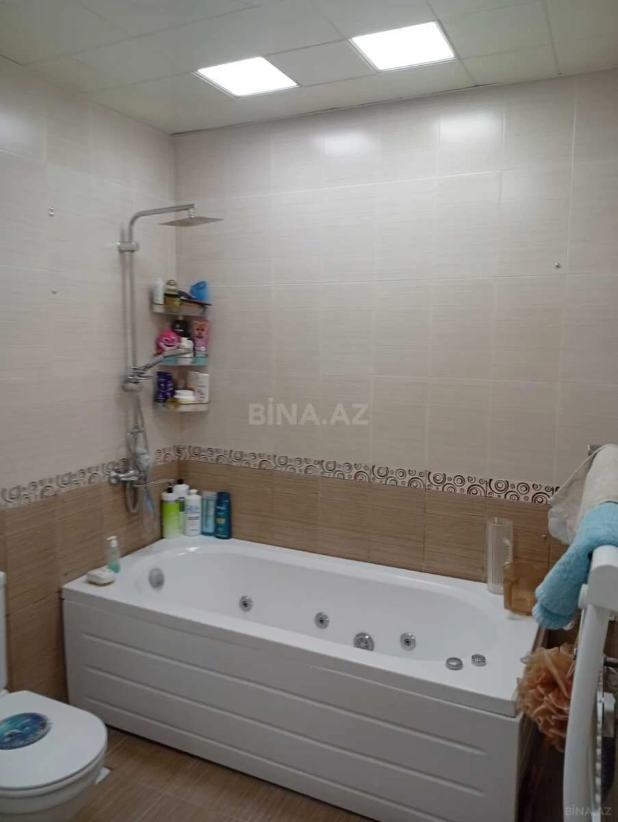 Satılır 3 otaqlı mənzil 130 m²