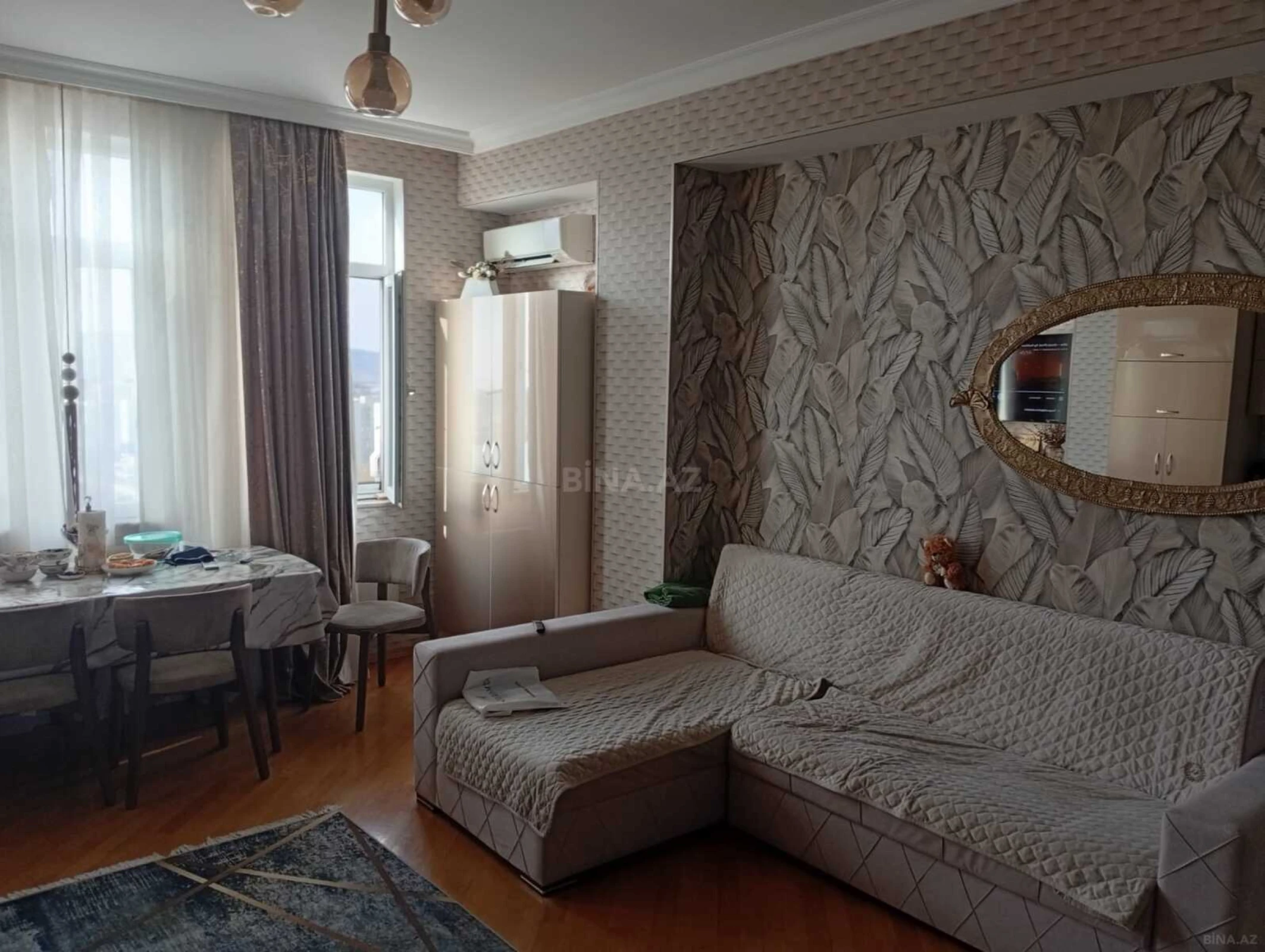 Satılır 3 otaqlı mənzil 130 m²