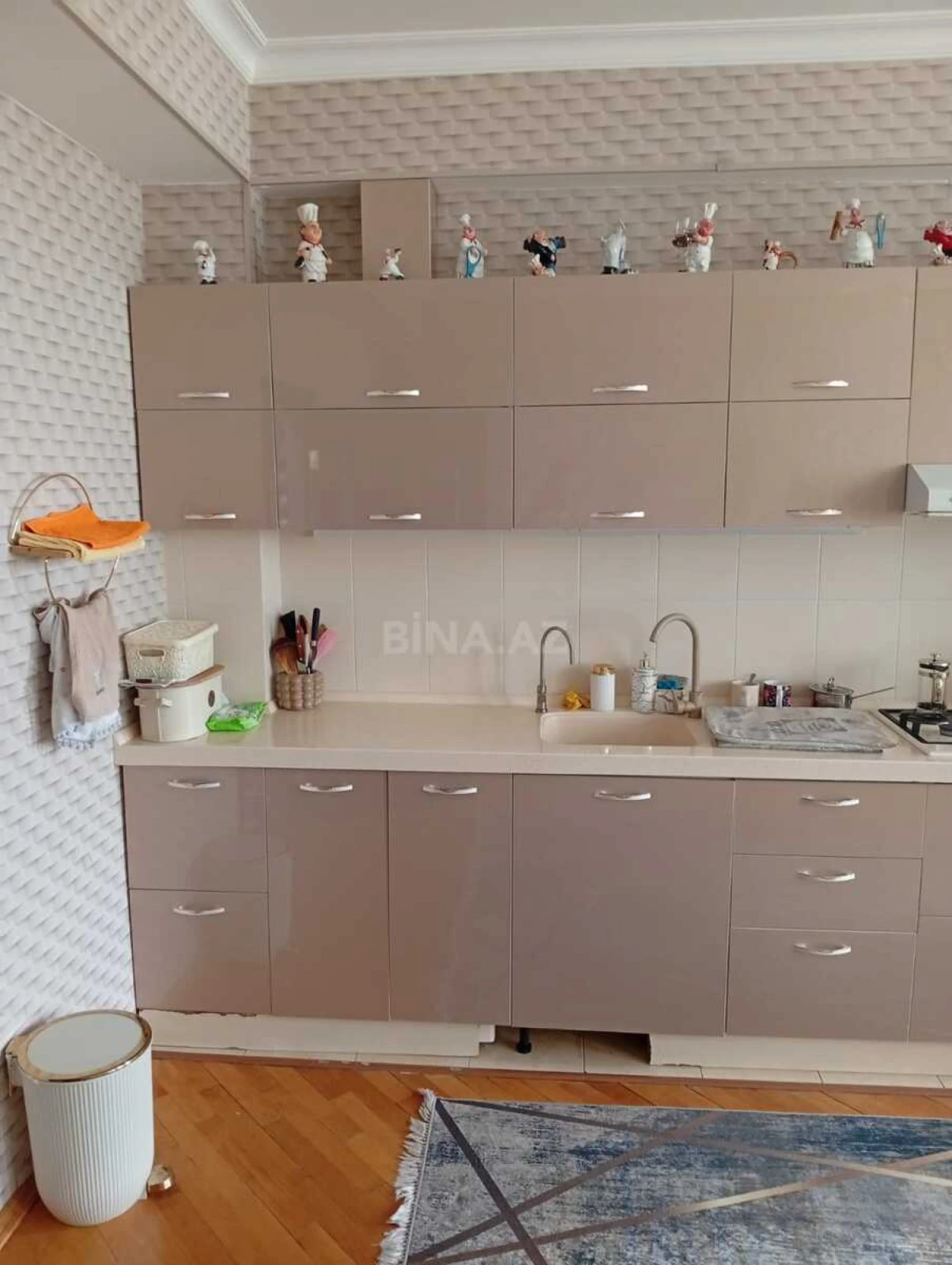 Satılır 3 otaqlı mənzil 130 m²
