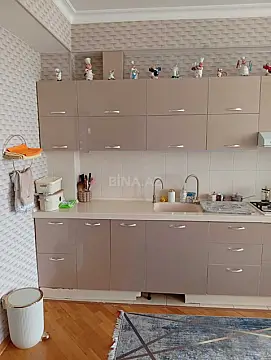Satılır 3 otaqlı mənzil 130 m²