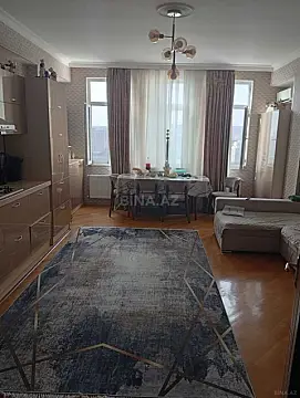 Satılır 3 otaqlı mənzil 130 m²