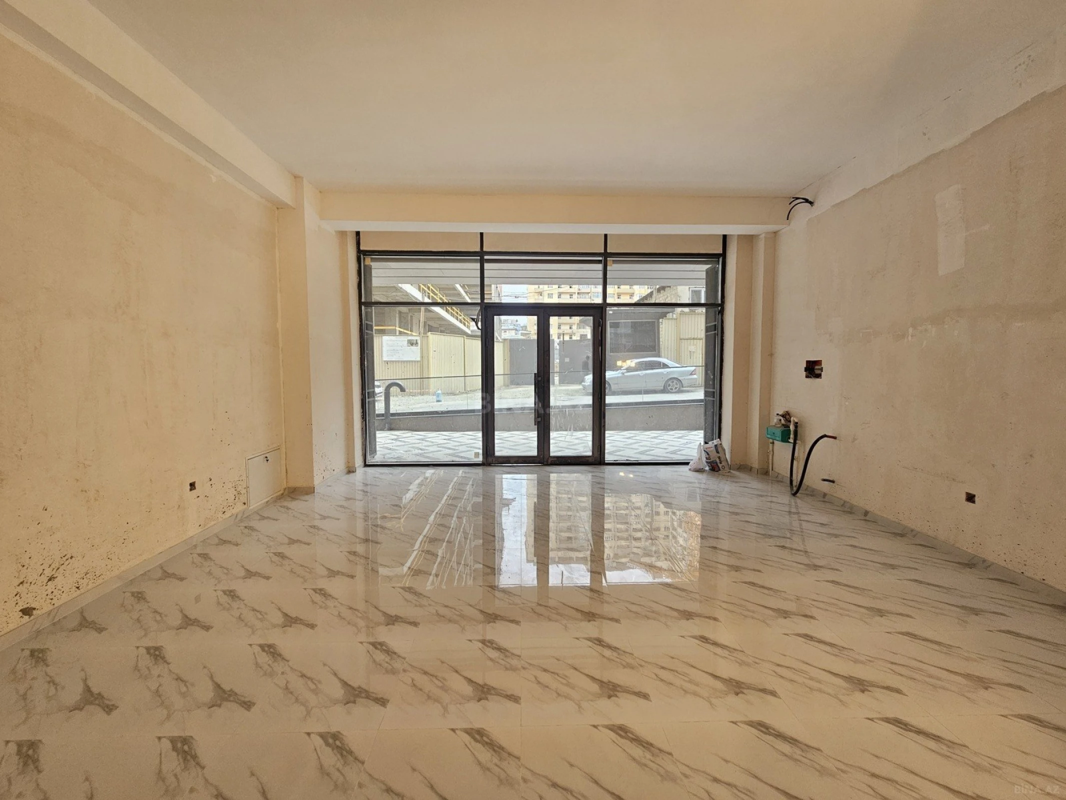 Kirayə verilir obyekt 110 m²