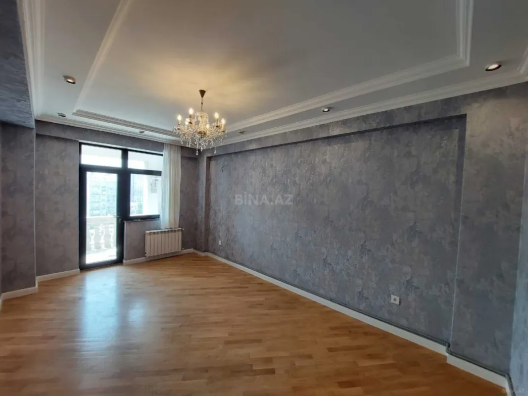Kirayə verilir 2 otaqlı mənzil 76 m²