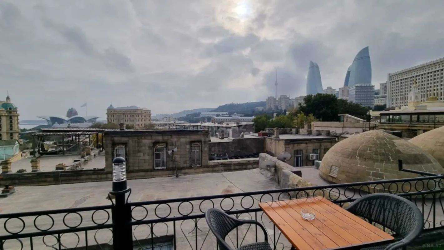 Kirayə verilir obyekt 330 m²