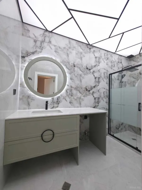 Satılır 3 otaqlı mənzil 107 m²