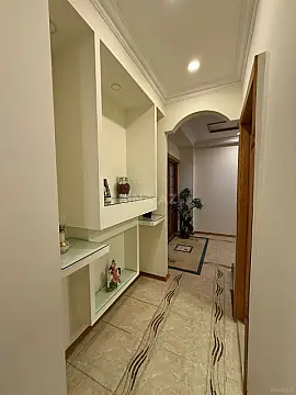 Satılır 3 otaqlı mənzil 150 m²