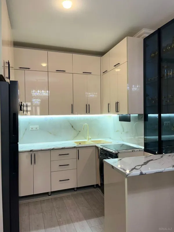 Satılır 3 otaqlı mənzil 85 m²