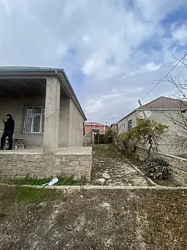 Satılır 3 otaqlı həyət evi 100 m²