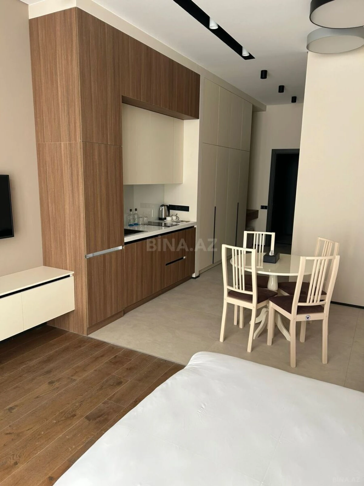 Kirayə verilir 1 otaqlı mənzil 47 m²