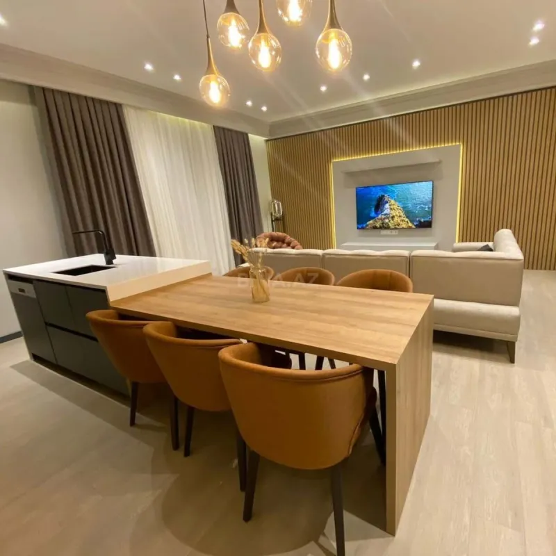 Kirayə verilir 2 otaqlı mənzil 85 m²