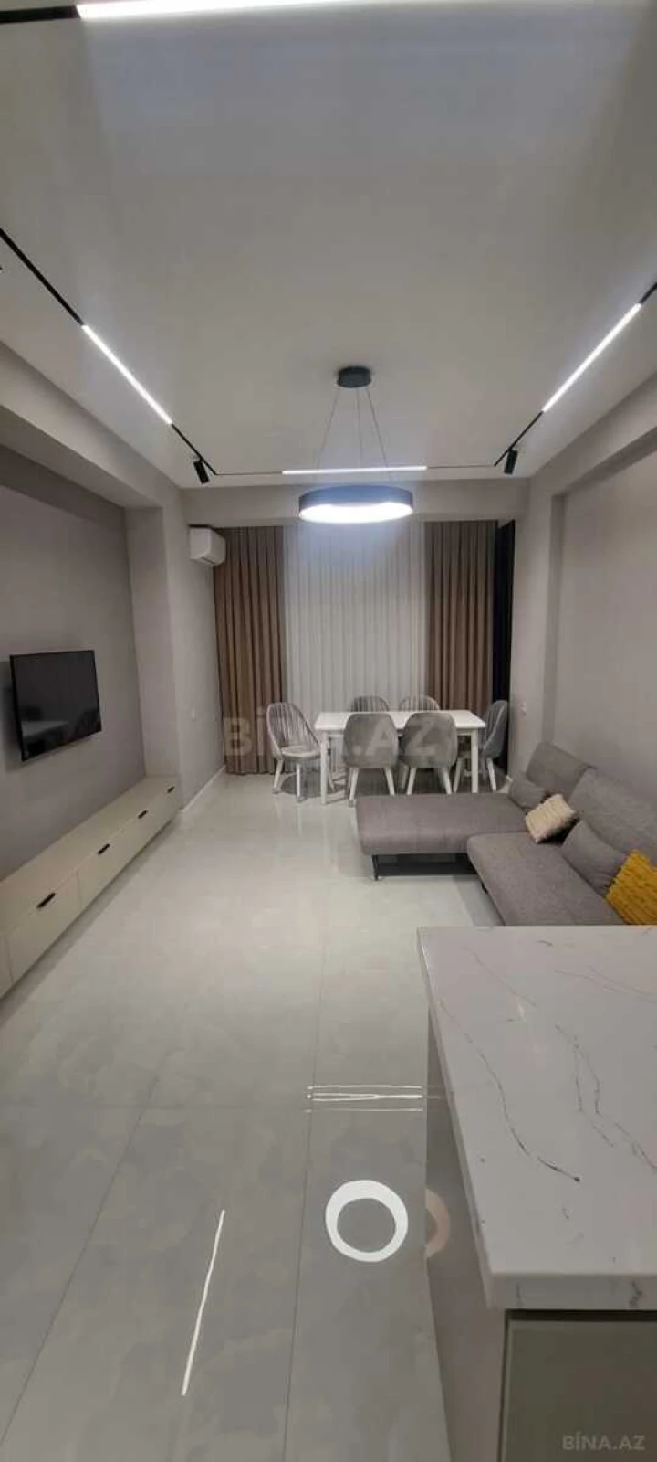 Kirayə verilir 2 otaqlı mənzil 65 m²