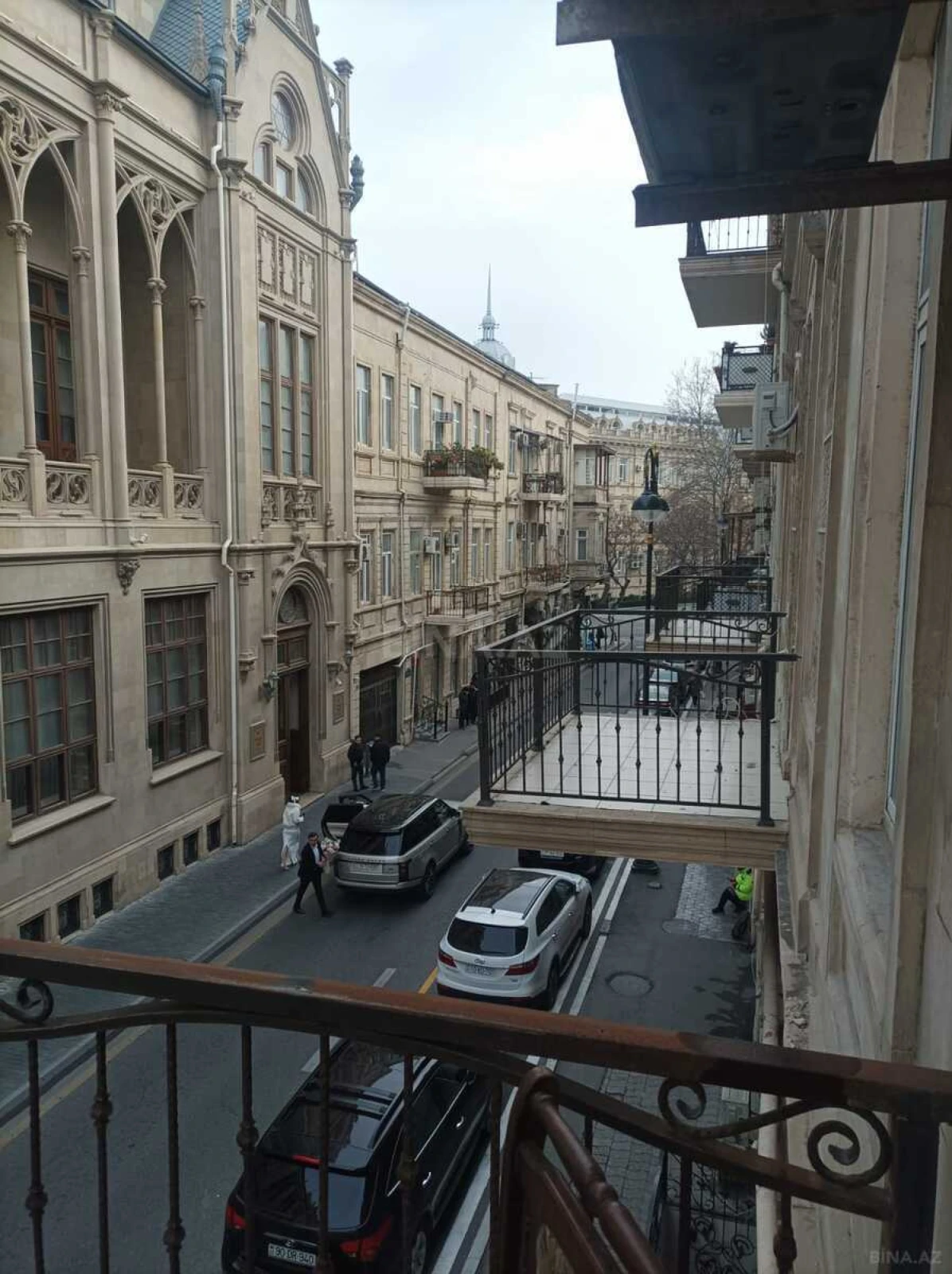 Satılır 2 otaqlı mənzil 60 m²