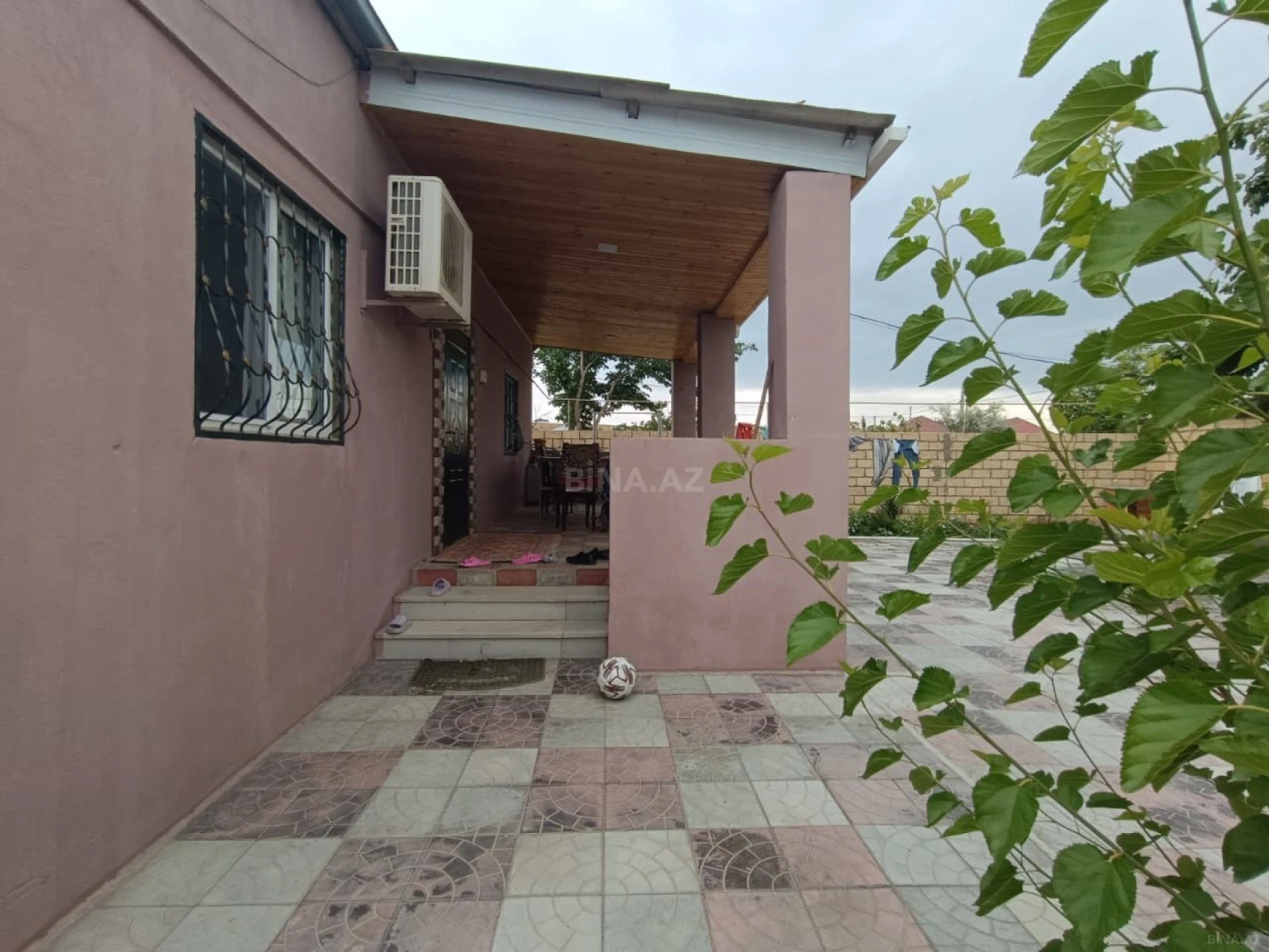 Satılır 4 otaqlı həyət evi 130 m²