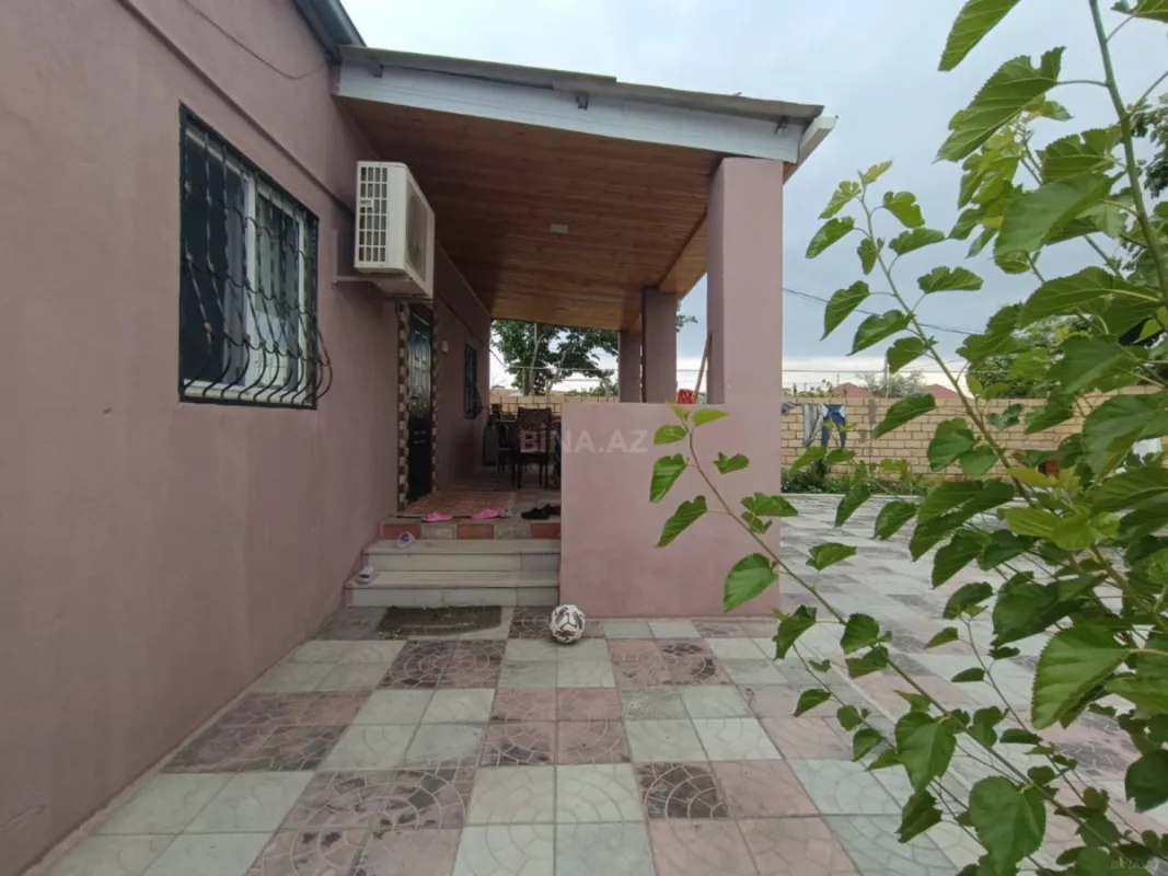 Satılır 4 otaqlı həyət evi 130 m²