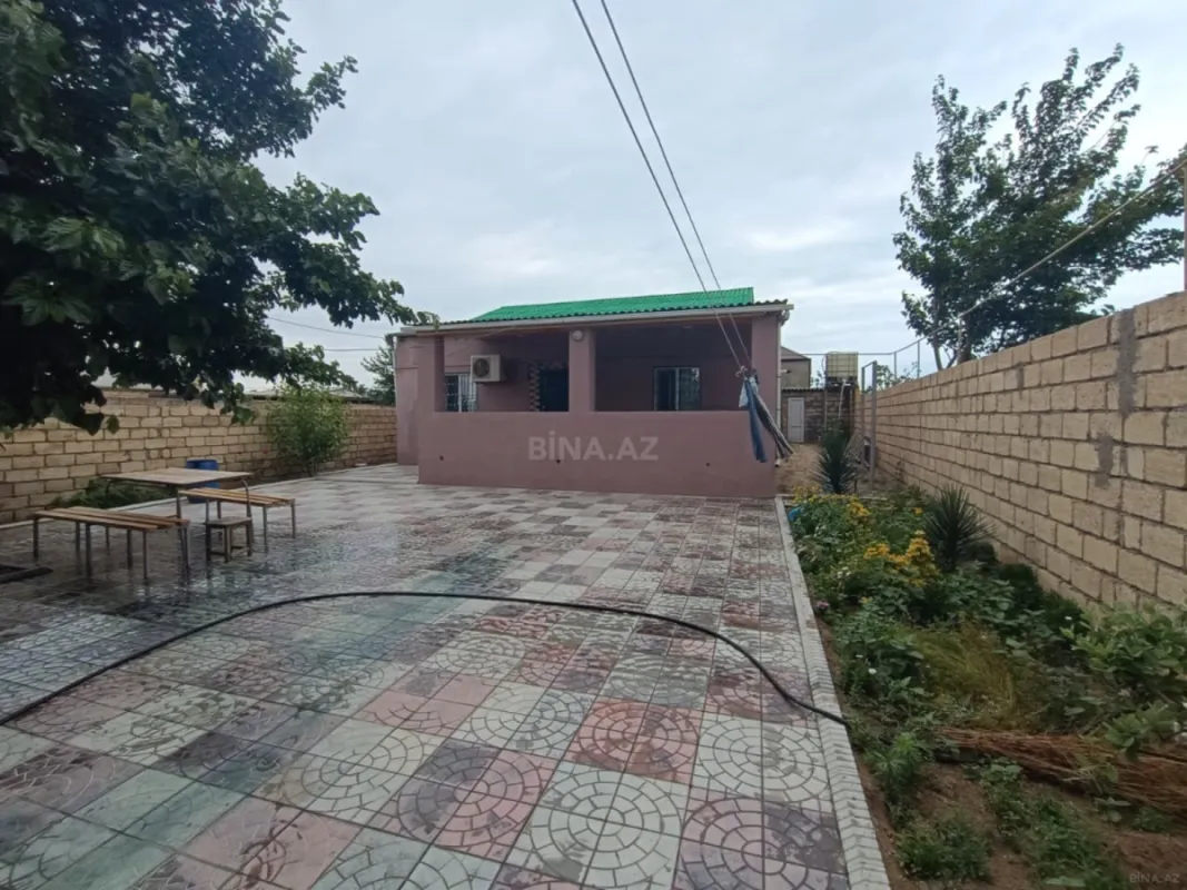 Satılır 4 otaqlı həyət evi 130 m²