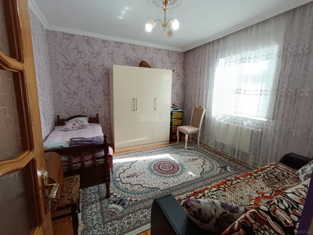Satılır 4 otaqlı həyət evi 130 m²