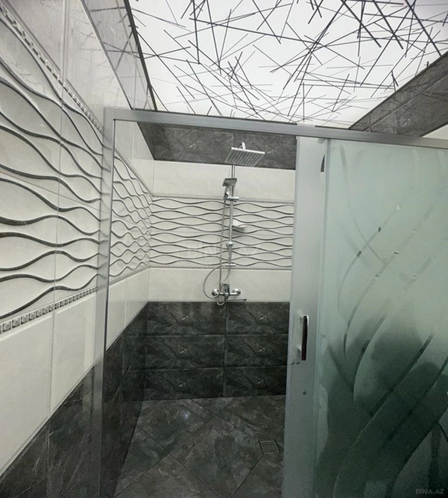 Satılır 2 otaqlı mənzil 60 m²