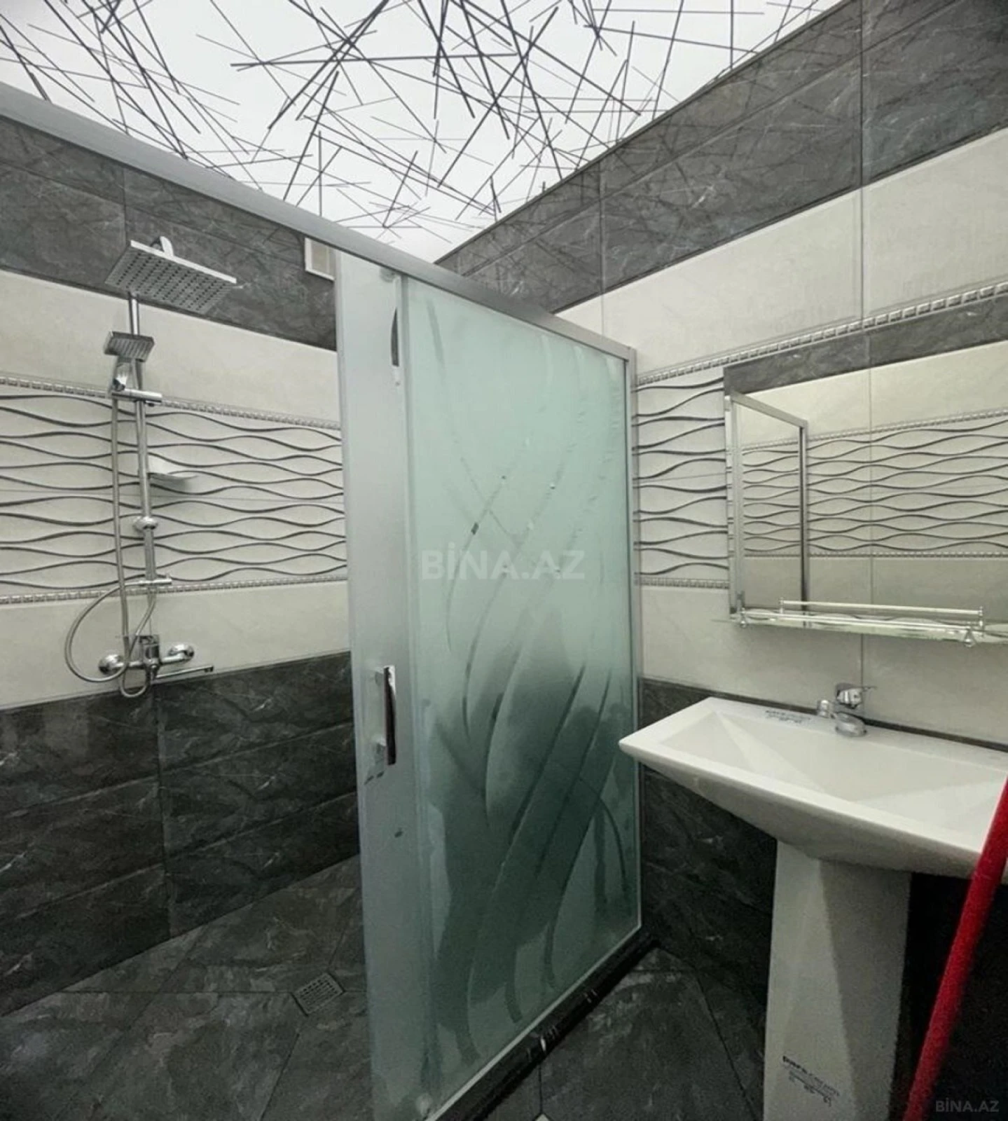 Satılır 2 otaqlı mənzil 60 m²