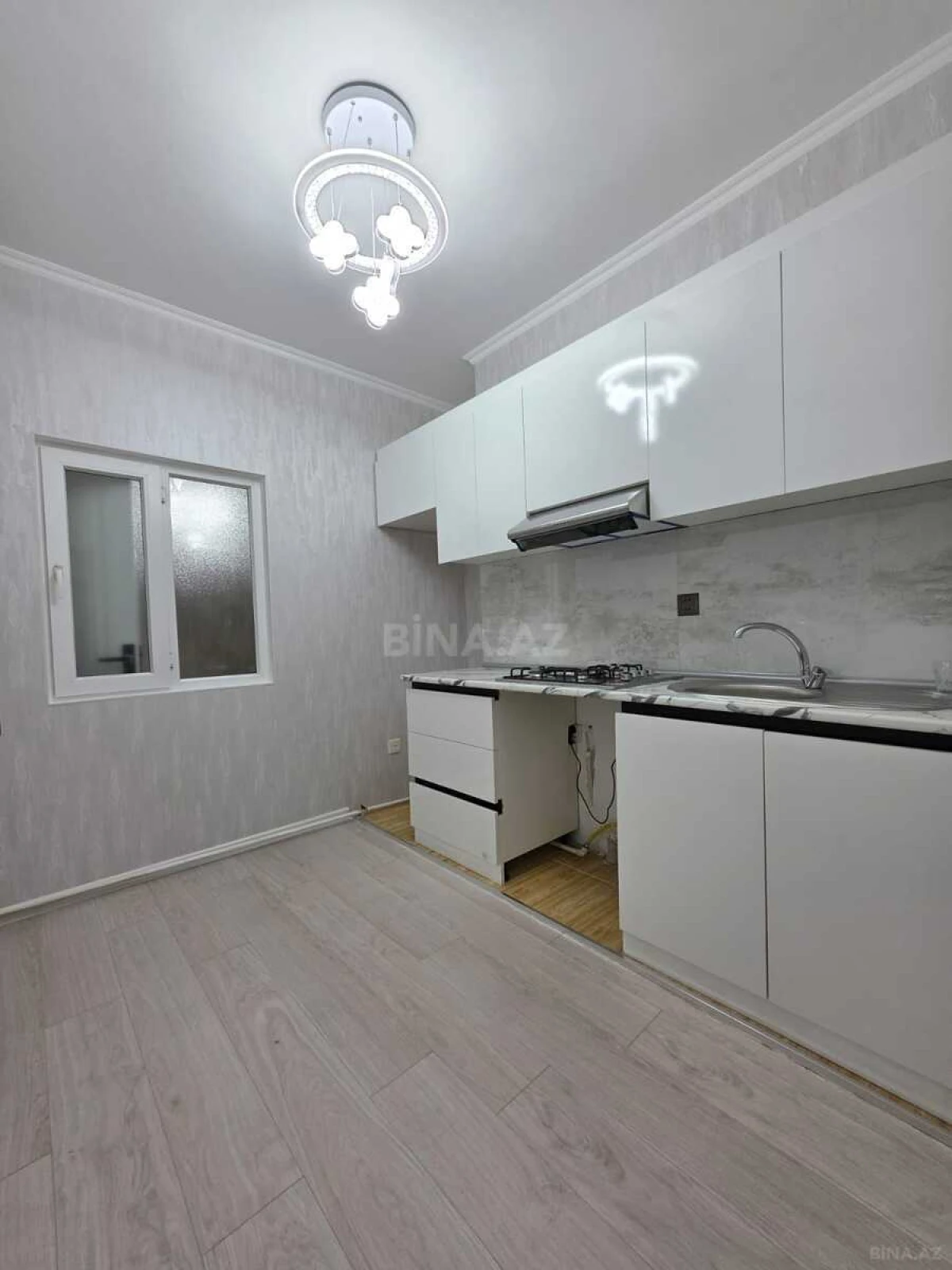 Satılır 2 otaqlı mənzil 55 m²