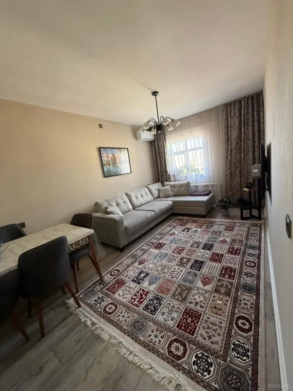 Satılır 2 otaqlı mənzil 65 m²