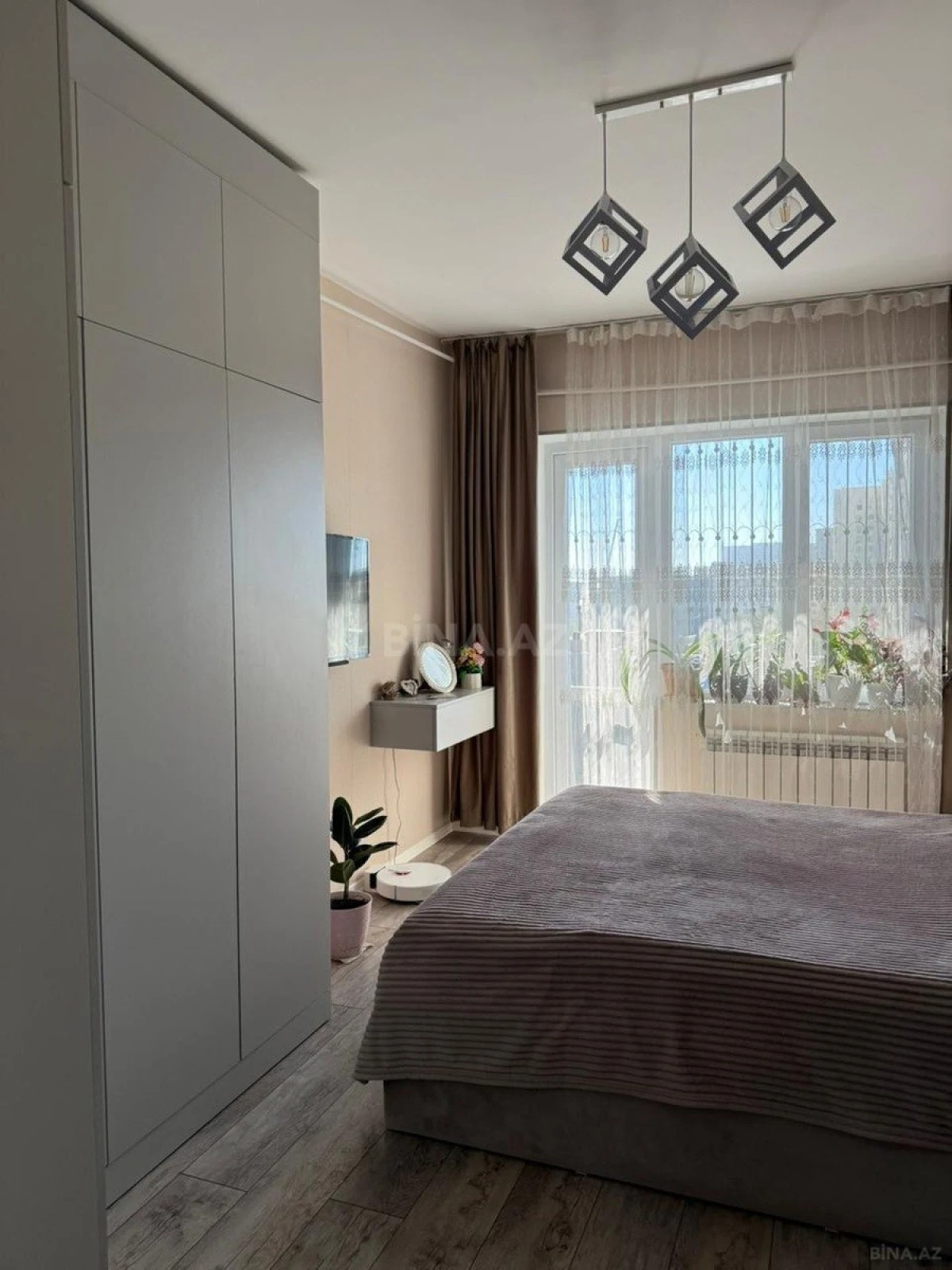 Satılır 2 otaqlı mənzil 65 m²