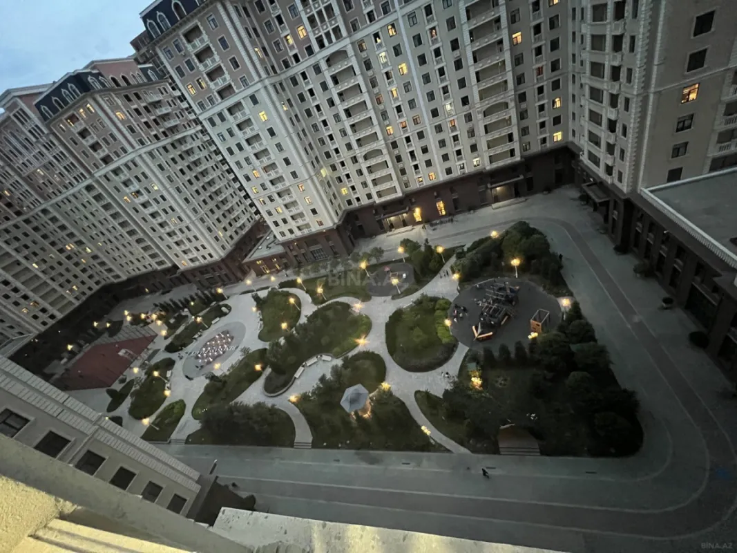 Satılır 2 otaqlı mənzil 68 m²