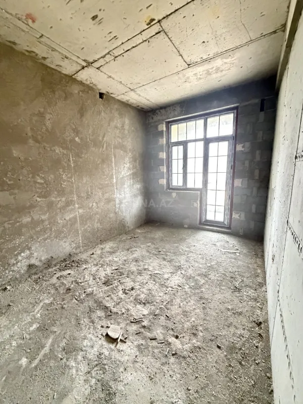 Satılır 2 otaqlı mənzil 68 m²