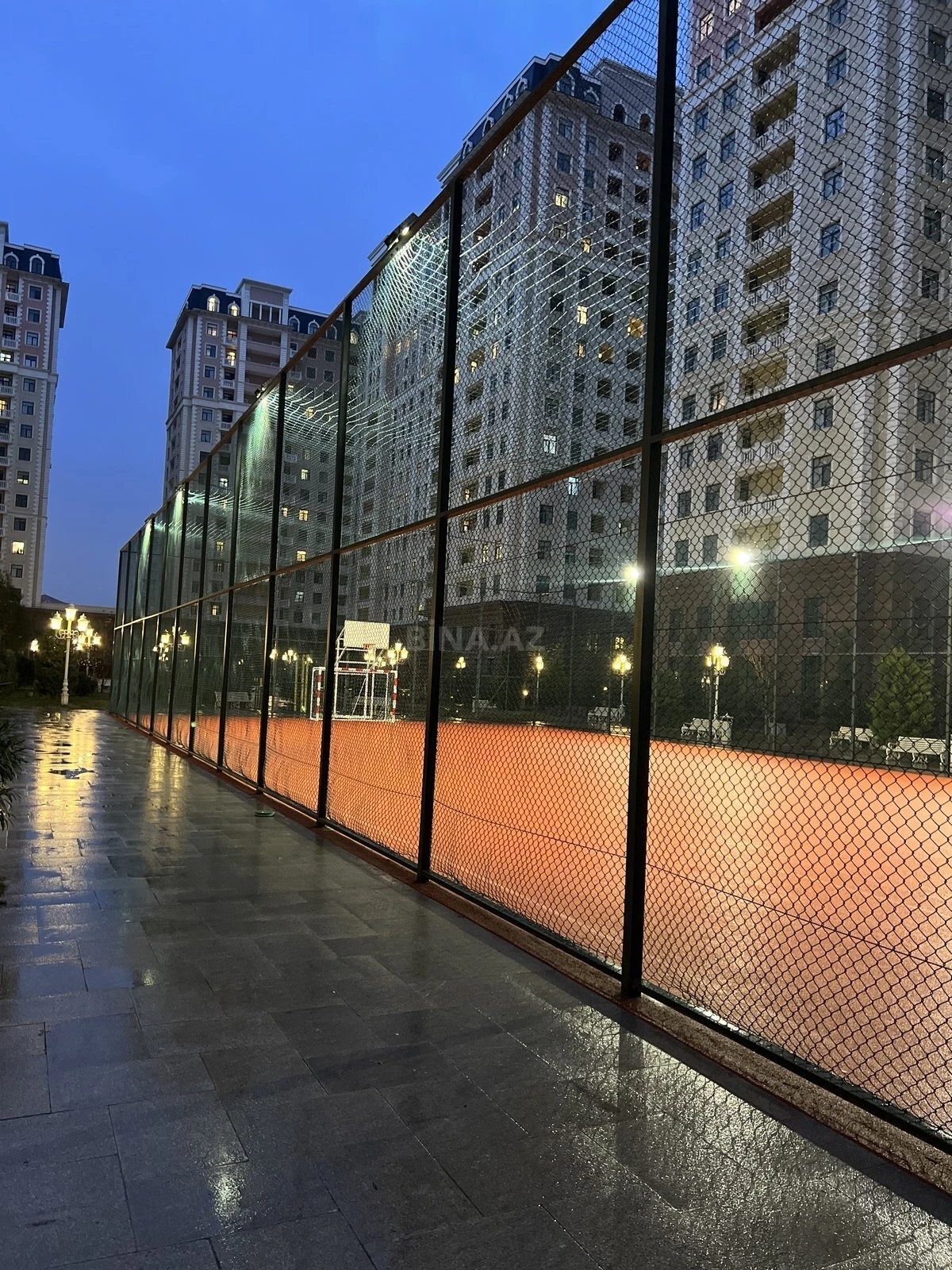 Satılır 2 otaqlı mənzil 68 m²