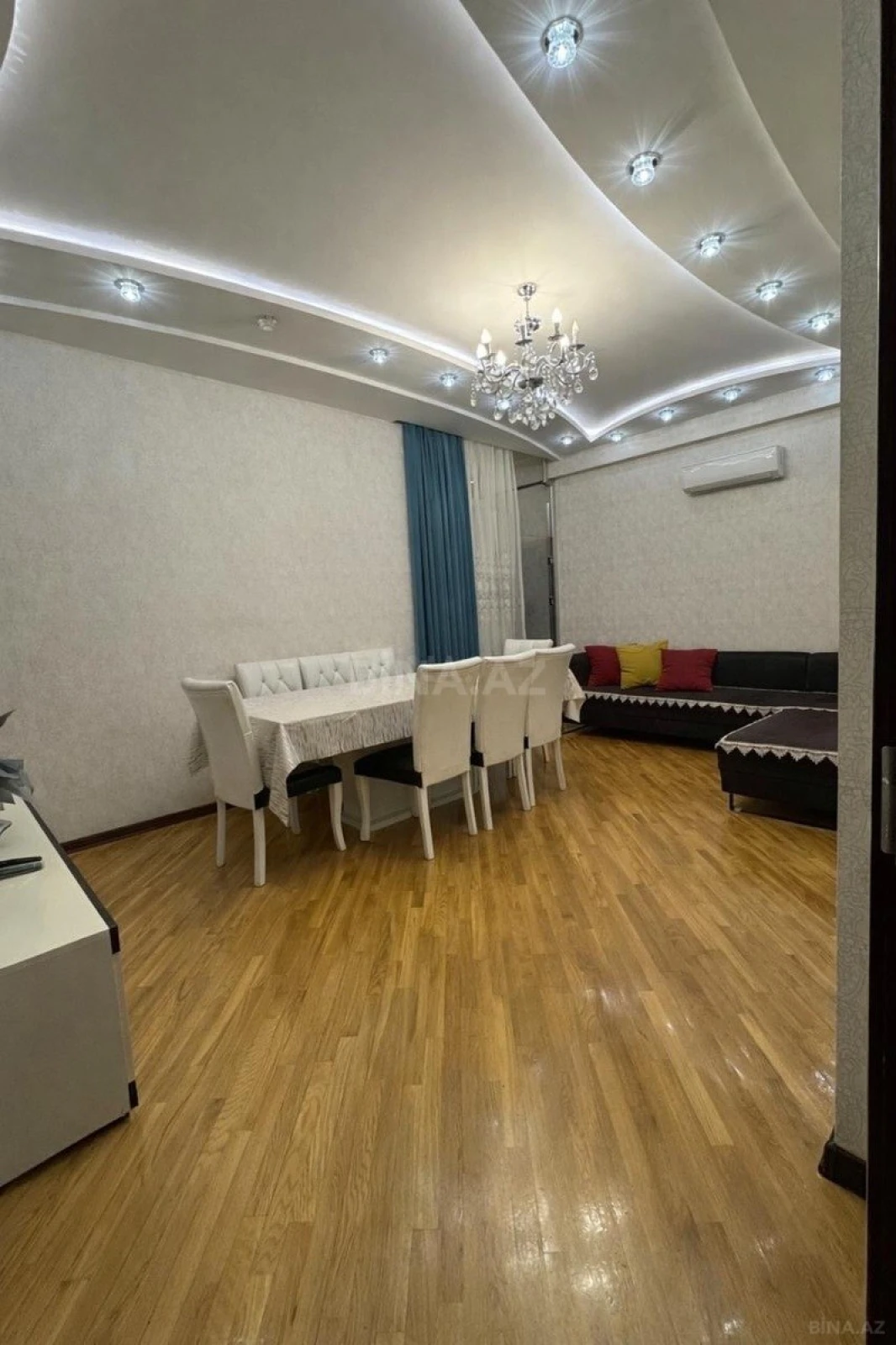 Satılır 2 otaqlı mənzil 85 m²