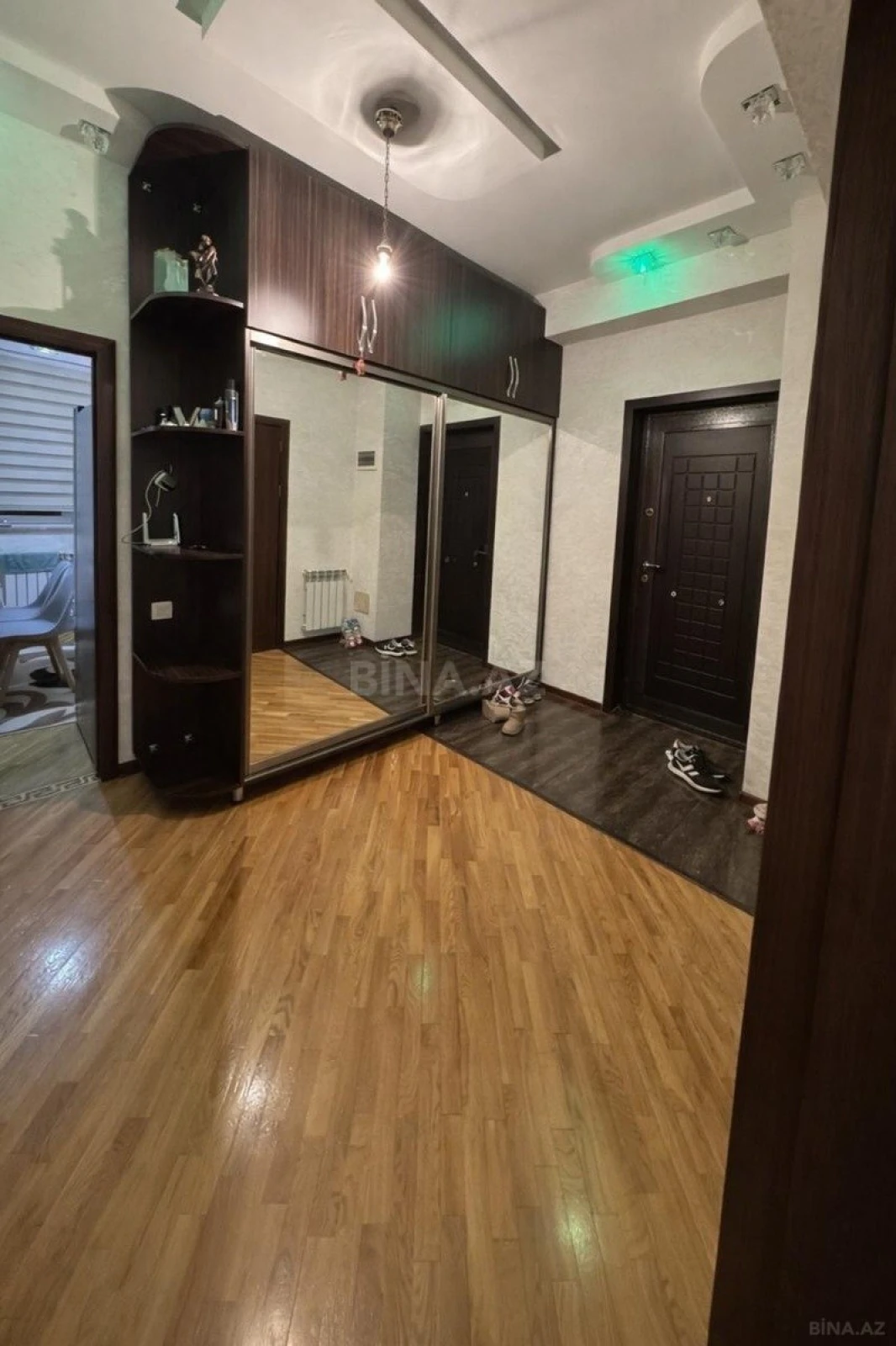 Satılır 2 otaqlı mənzil 85 m²