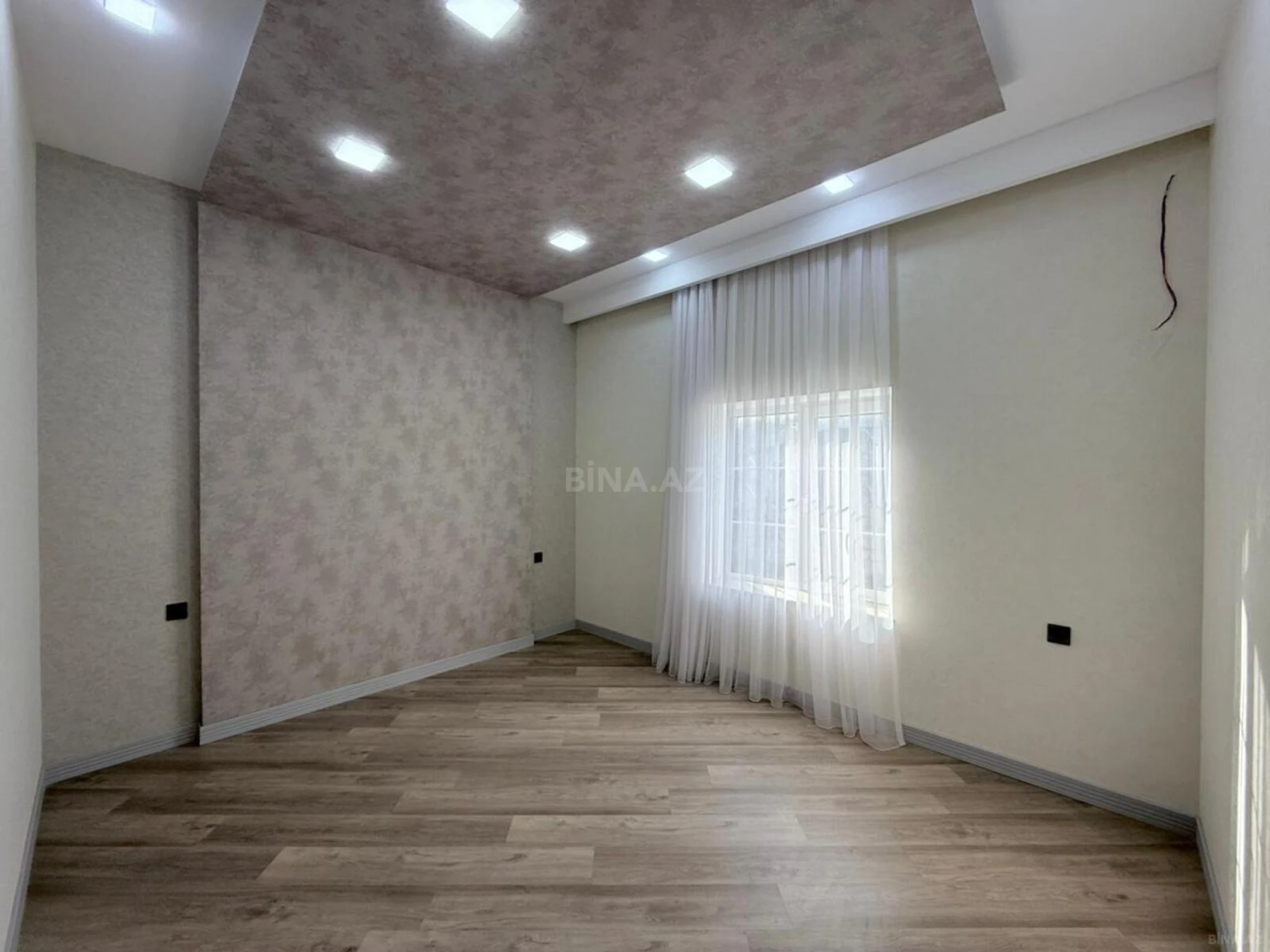 Satılır 4 otaqlı həyət evi 185 m²