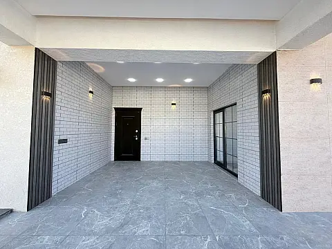 Satılır 4 otaqlı həyət evi 185 m²