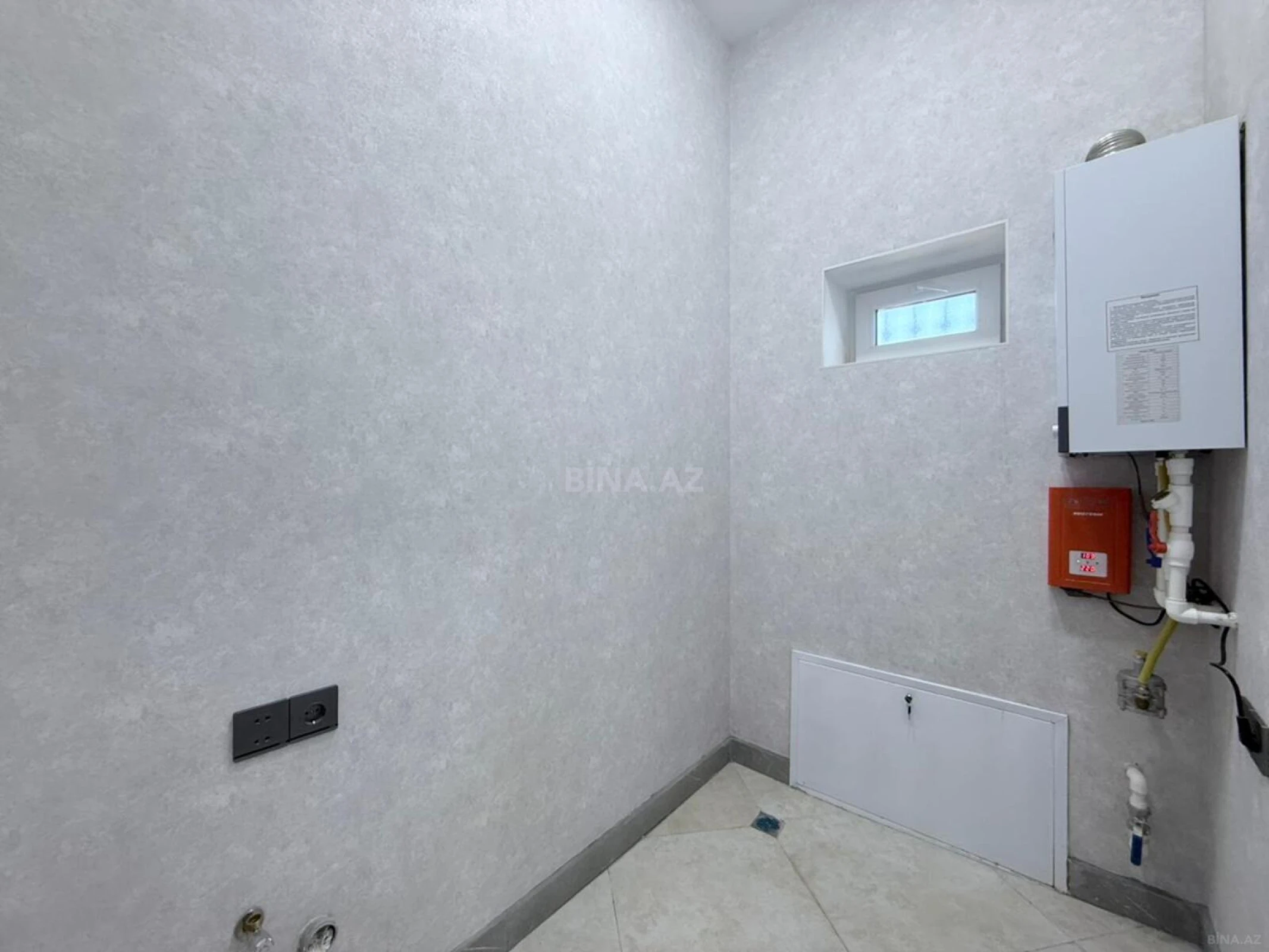 Satılır 4 otaqlı həyət evi 185 m²