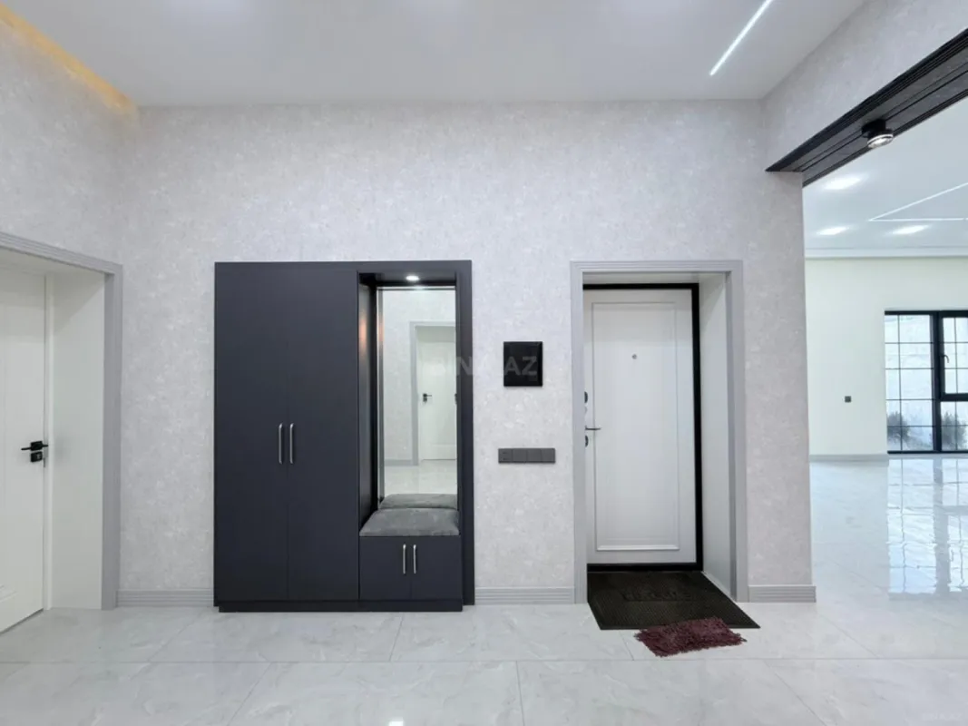 Satılır 4 otaqlı həyət evi 185 m²