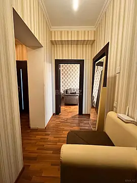 Satılır 2 otaqlı mənzil 75 m²