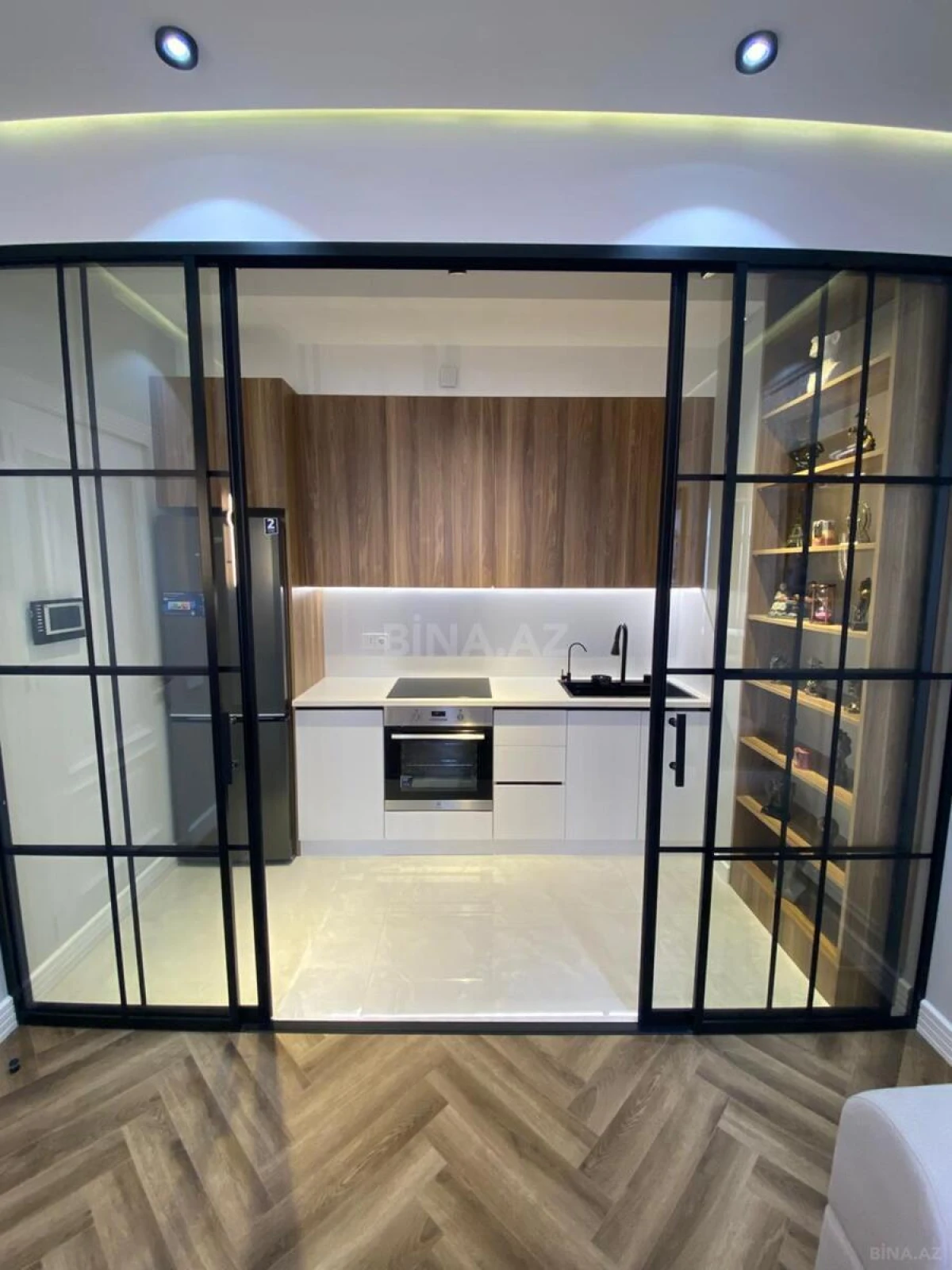 Satılır 2 otaqlı mənzil 66 m²