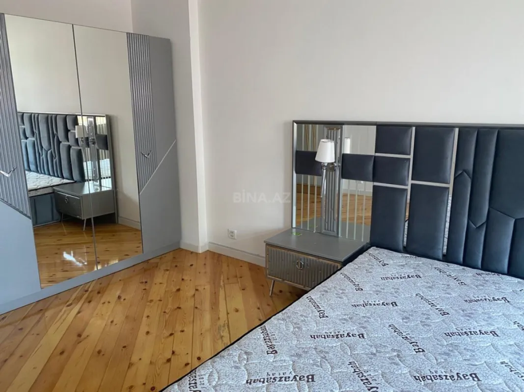 Kirayə verilir 3 otaqlı mənzil 95 m²