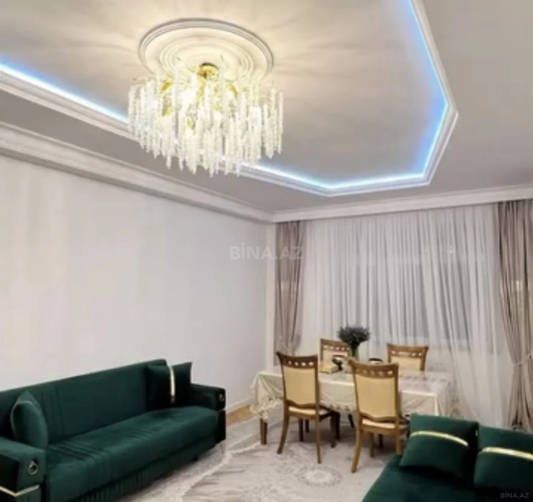 Kirayə verilir 3 otaqlı mənzil 95 m²