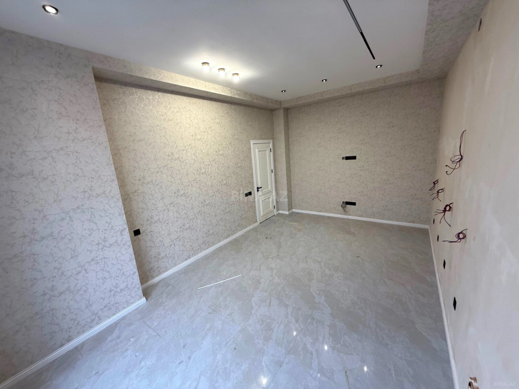 Satılır 7 otaqlı həyət evi 450 m²