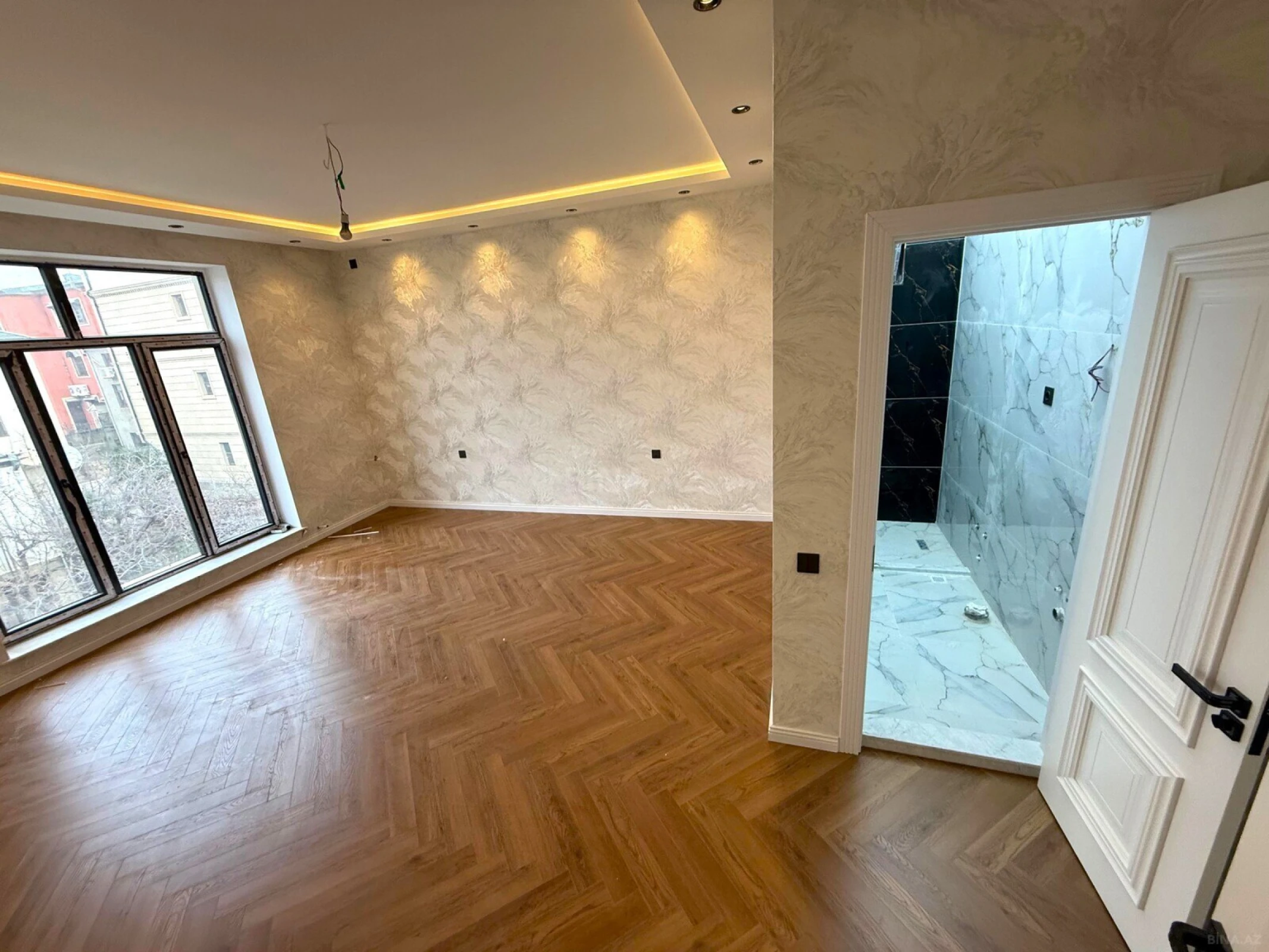 Satılır 7 otaqlı həyət evi 450 m²