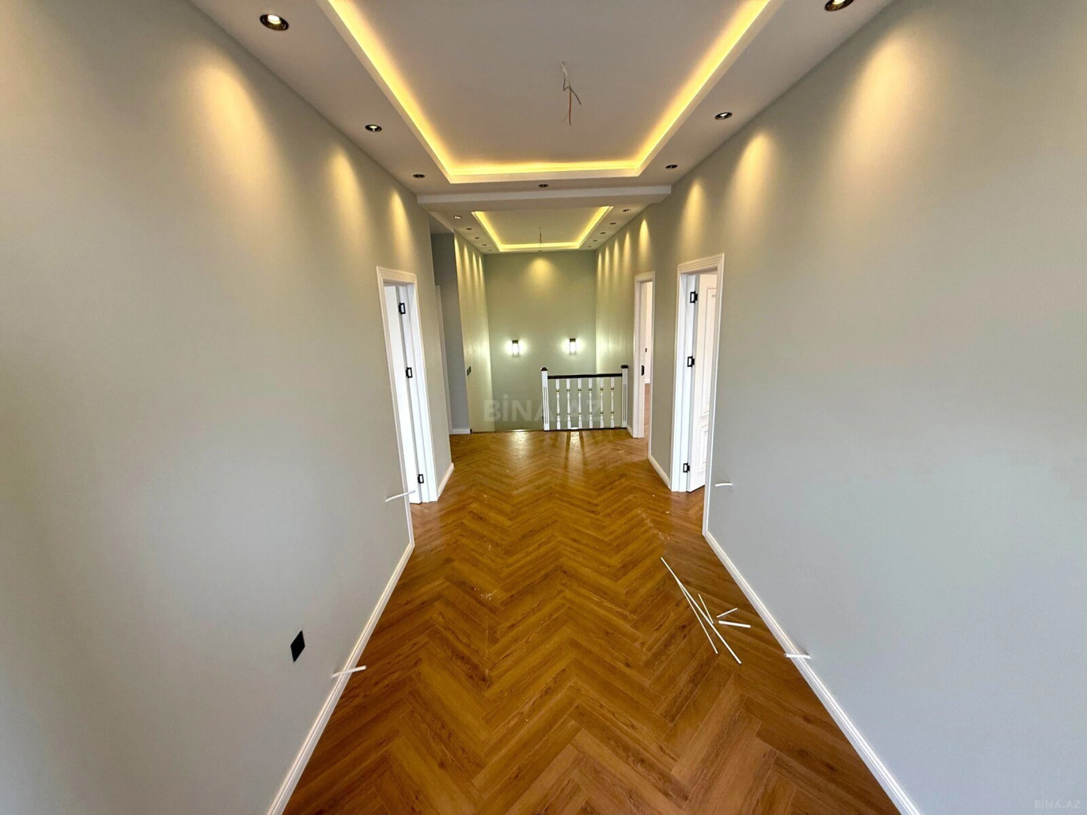 Satılır 7 otaqlı həyət evi 450 m²