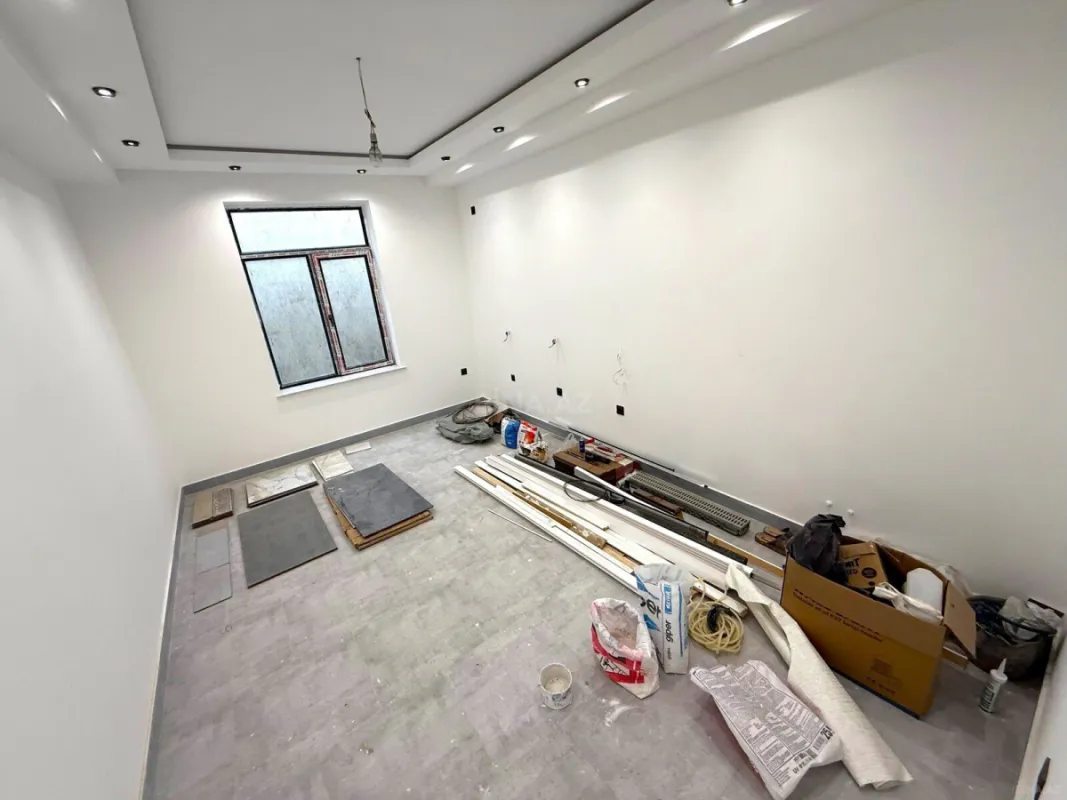 Satılır 7 otaqlı həyət evi 450 m²