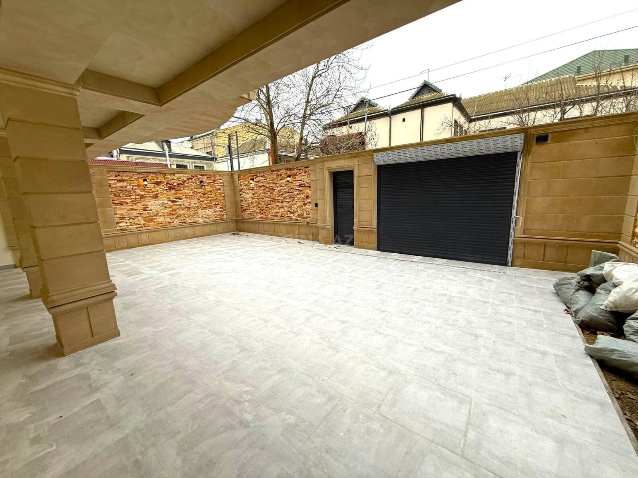 Satılır 7 otaqlı həyət evi 450 m²