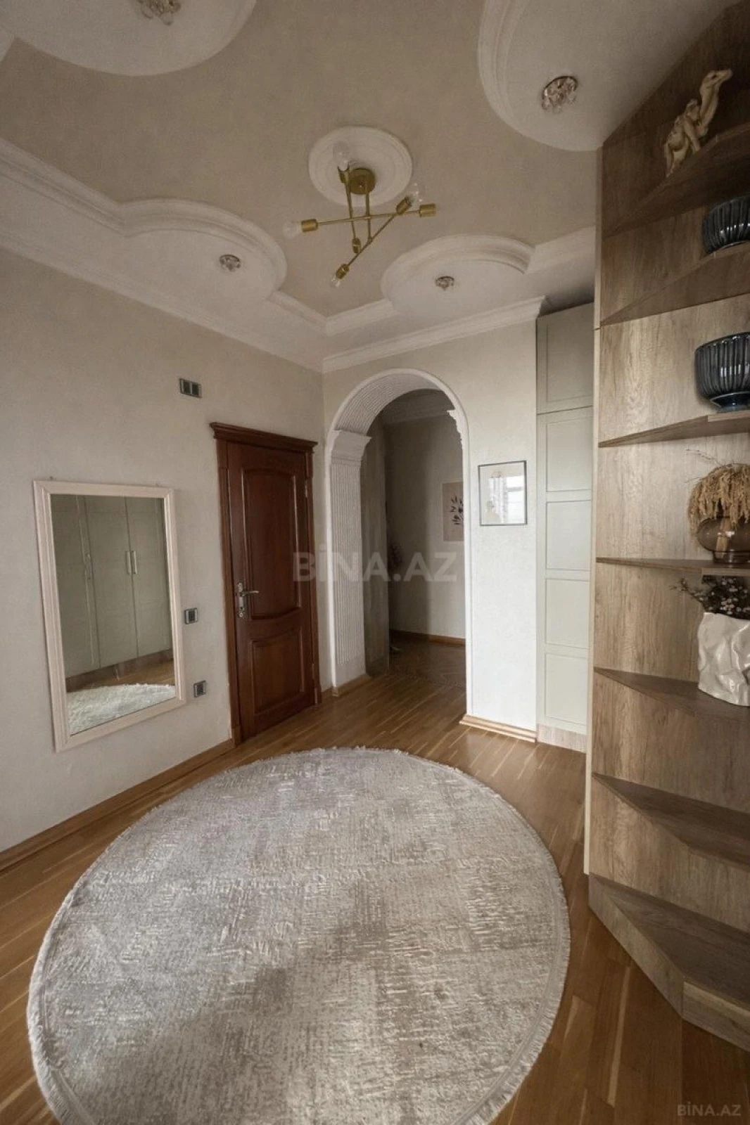 Satılır 2 otaqlı mənzil 88 m²