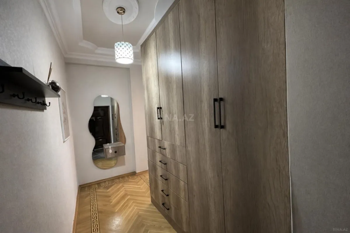 Satılır 2 otaqlı mənzil 88 m²